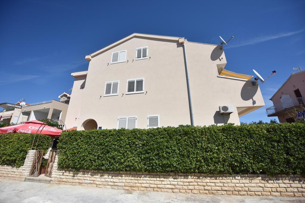 Apartments Pralija Жаборич Экстерьер фото