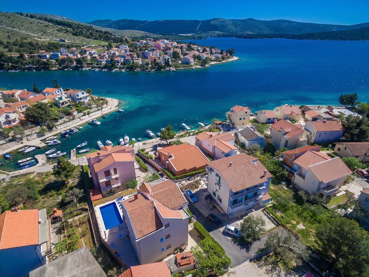 Apartments Pralija Жаборич Экстерьер фото