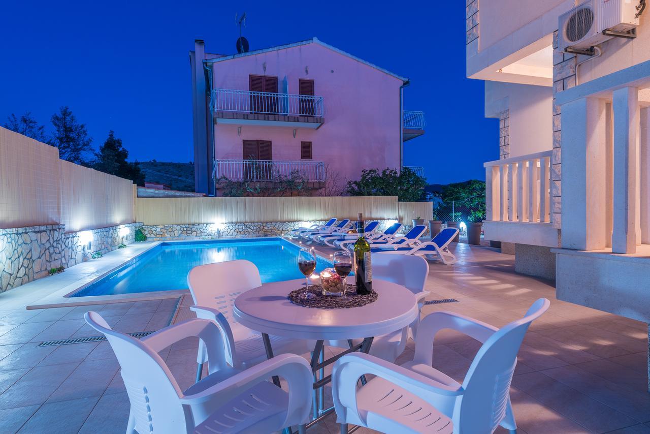 Apartments Pralija Жаборич Экстерьер фото