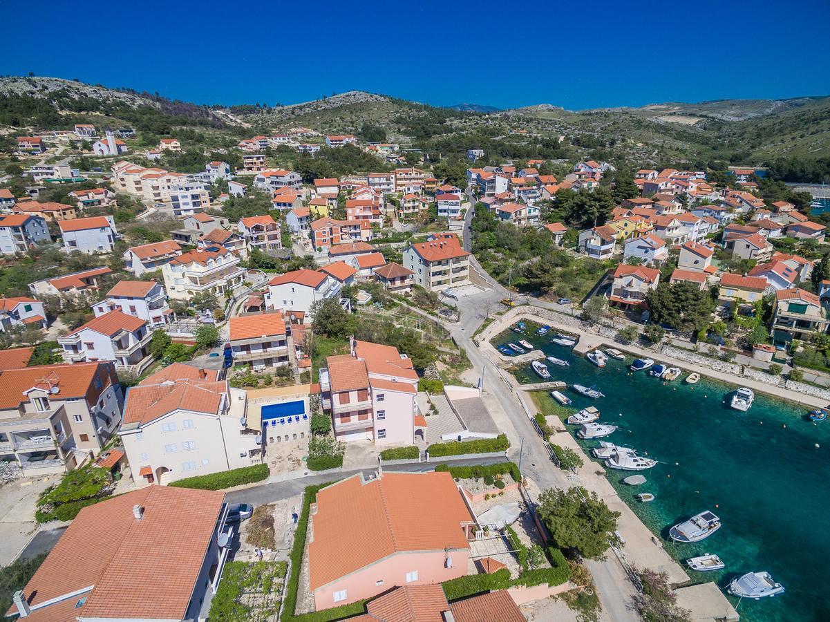 Apartments Pralija Жаборич Экстерьер фото