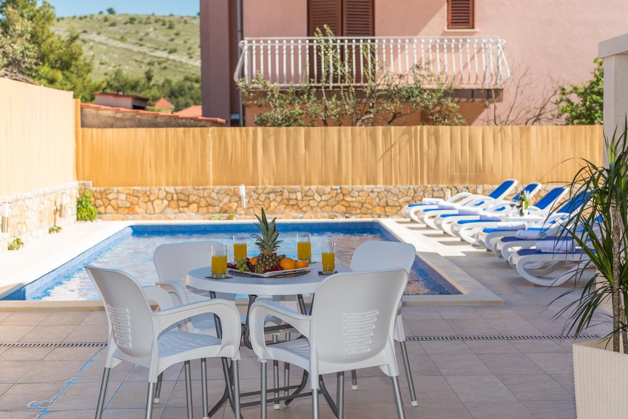 Apartments Pralija Жаборич Экстерьер фото